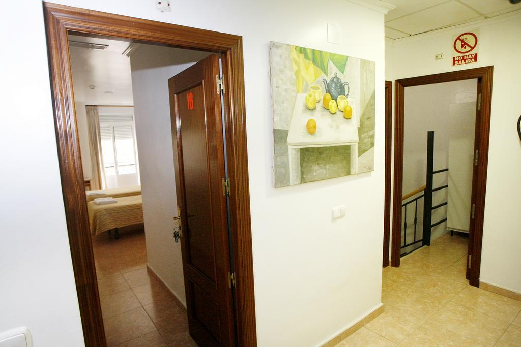 Hostal San Fernando Alicante Exterior foto