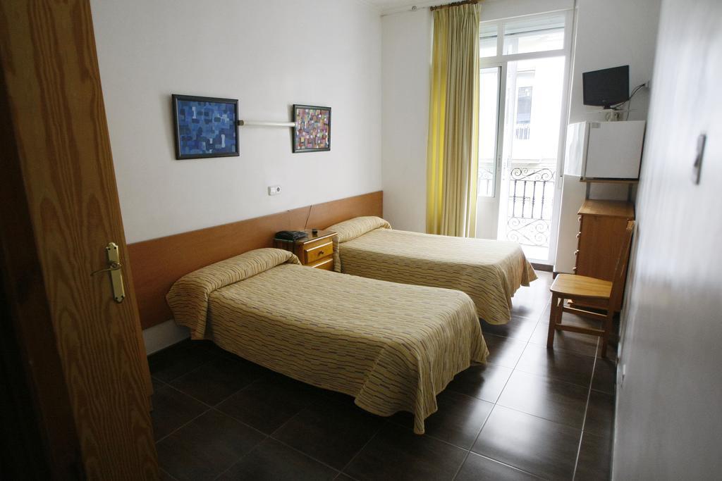 Hostal San Fernando Alicante Exterior foto
