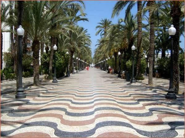 Hostal San Fernando Alicante Exterior foto
